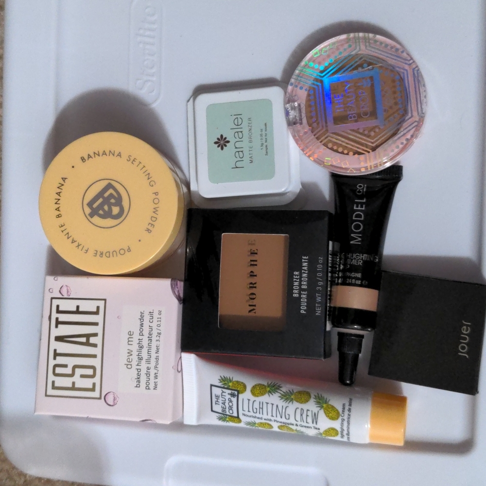 fabfitfun, Itsy, and Birchbox highlighter bronzer makeup bundle